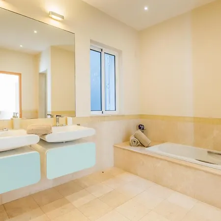 La Terrasse Palheiro Village With Private Pool By Hr Madeira * Funchal (Madeira)